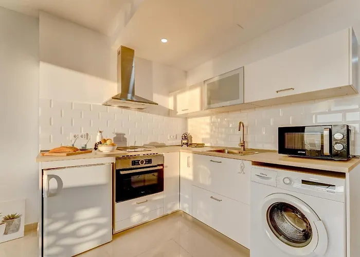 Americas Panoramic View 아로나