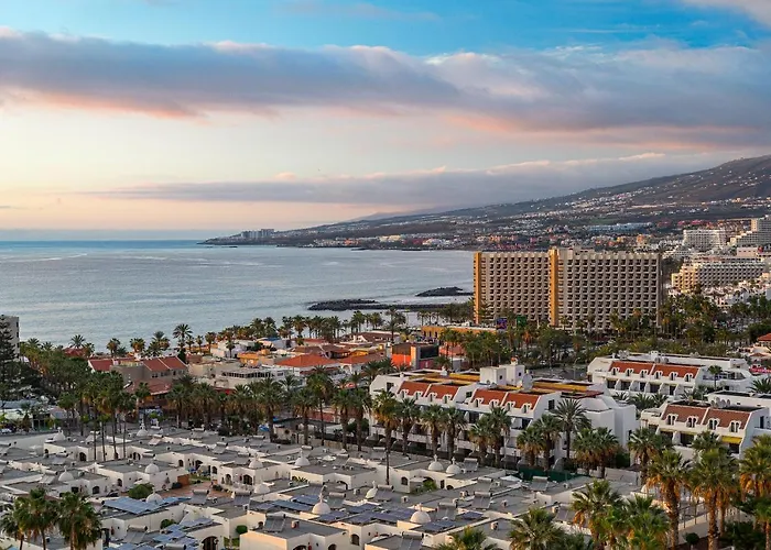 Americas Panoramic View 아파트 아로나